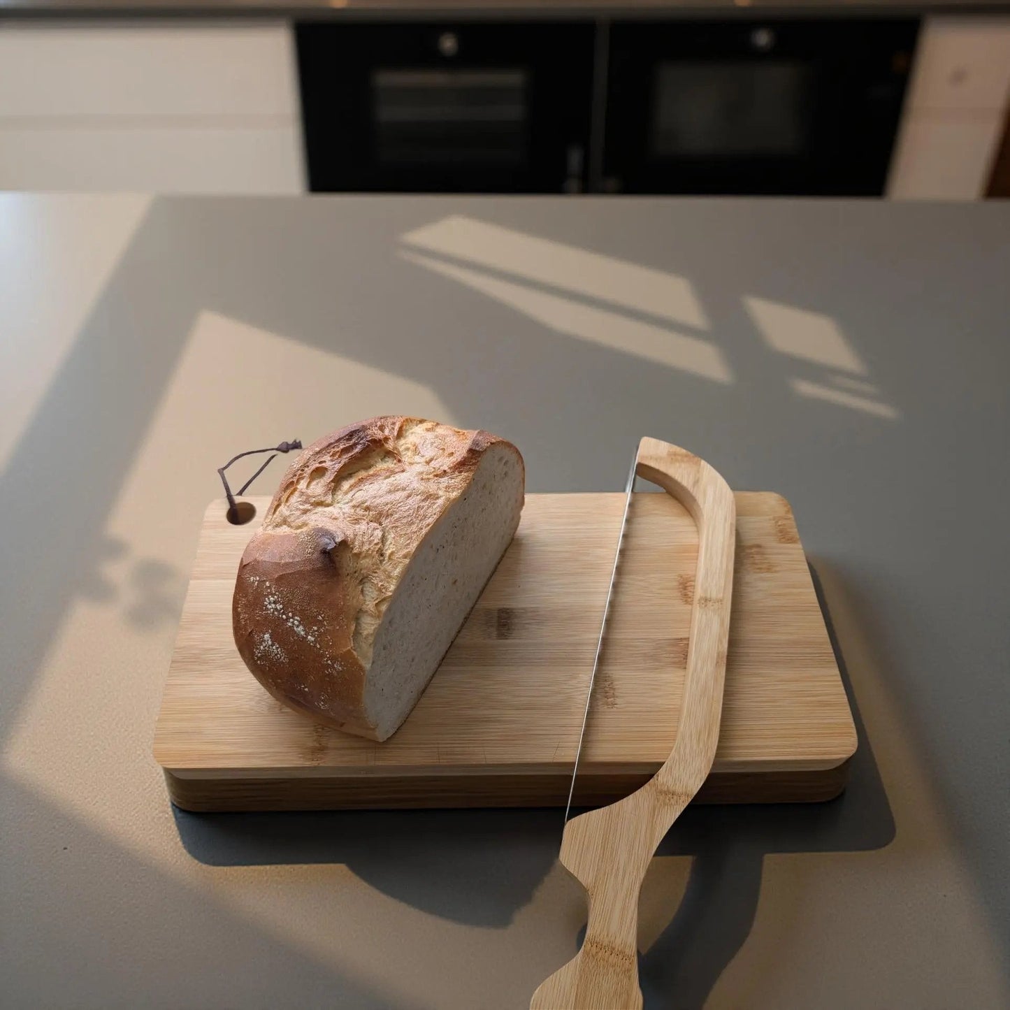 Brotschneide - Set mit Bogenmesser - Valanoa
